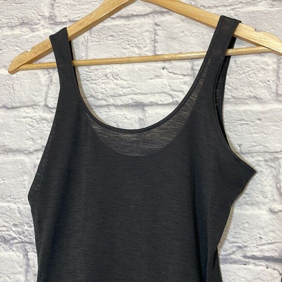 NIKE Dri-Fit Sheer Tank Size Small - Picture 2 of 6